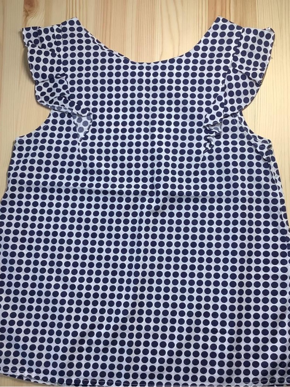 NWT Jacadi white/navy Polka Dot Ruffle Sleeve Top